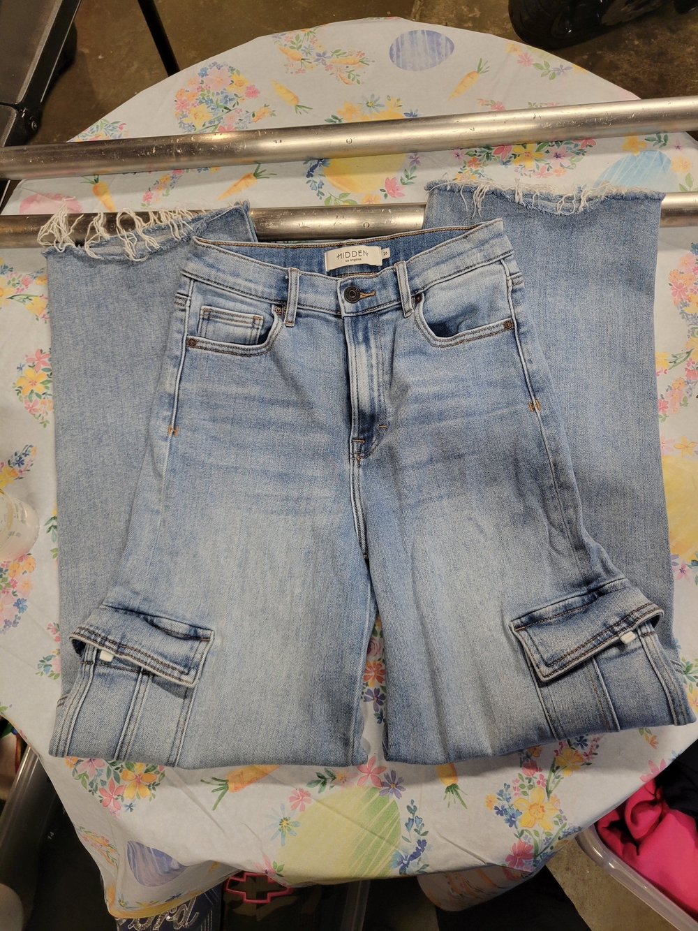 Hidden Light Blue Straight-Leg Cargo Jeans